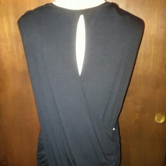 NWOT gorgeous metal rivet owl slinky wrap tank - Picture 5 of 6